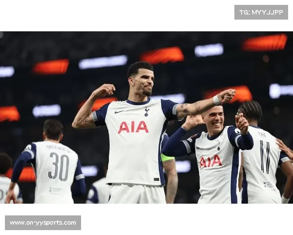 英超监管体系面临挑战:频繁换帅与财务违规背后的制度漏洞 英超监管体系面临挑战:频繁换帅与财务违规背后的制度漏洞